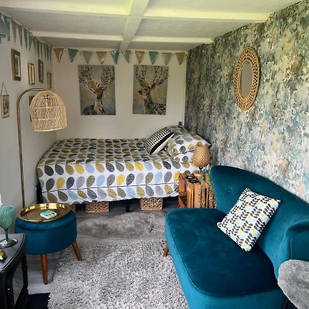Bothy Hut Hotel Tring Buitenkant foto