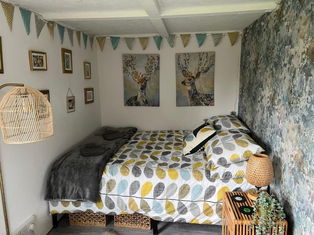 Bothy Hut Hotel Tring Buitenkant foto